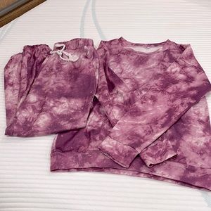 Tie-dye lounge set
